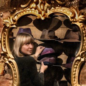 Meet your Posher, Julia